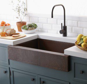 Farmhouse sink