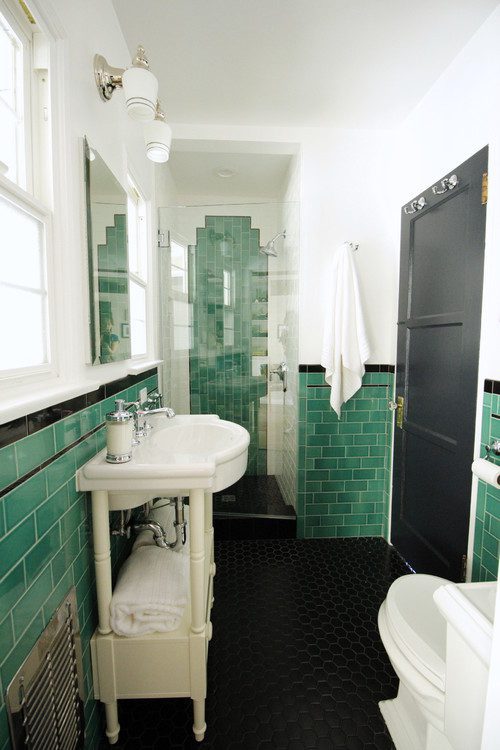 pasadena-green-guest-bathroom-marilynn-taylor-vacation-rental-expert